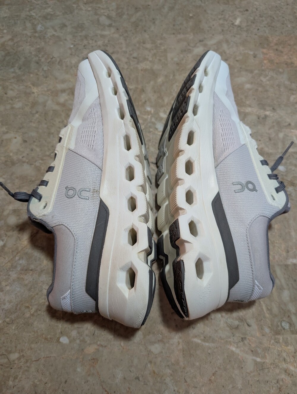 On Cloudrunner Swiss Engineering® Cushioned Shoes Frost White Women's Size 9.5 - Picture 9 of 14